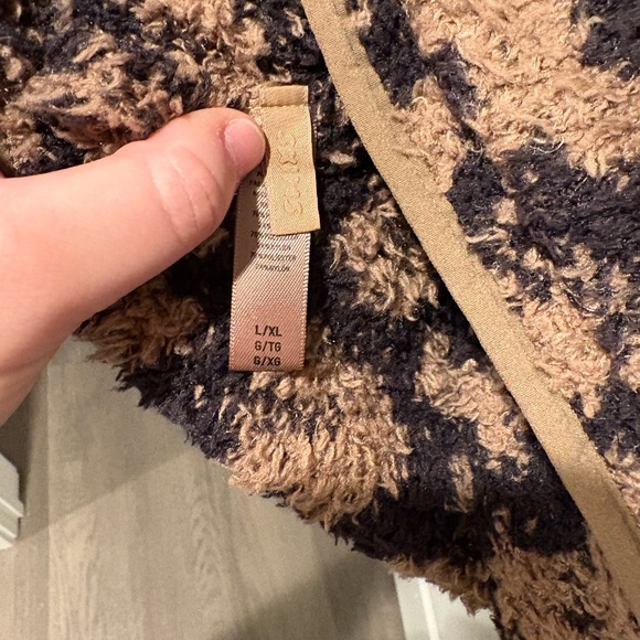 SKIMS Cozy Knit Quarter Zip - Picture 2 of 6